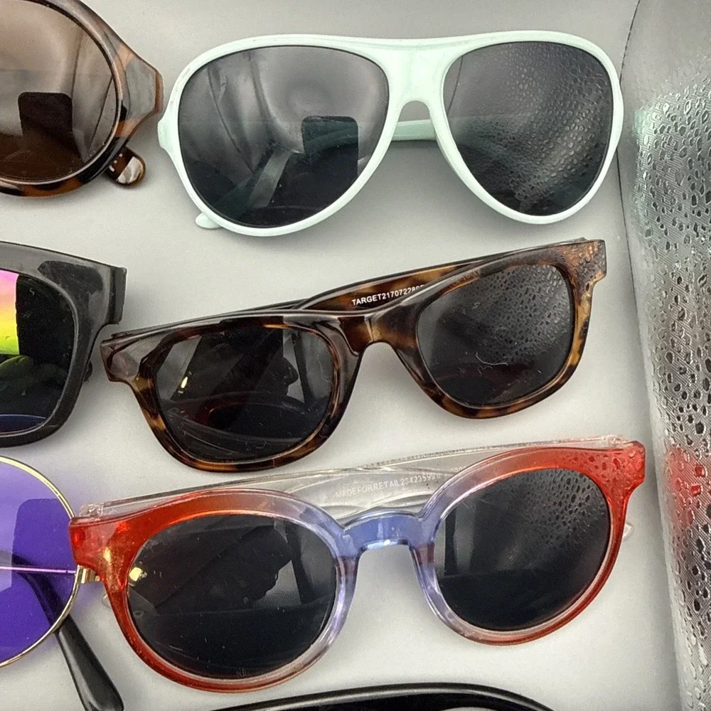 18 Kids Toddler Sunglasses Lot Party Favor Giveaways Prizes- Halloween Costumes